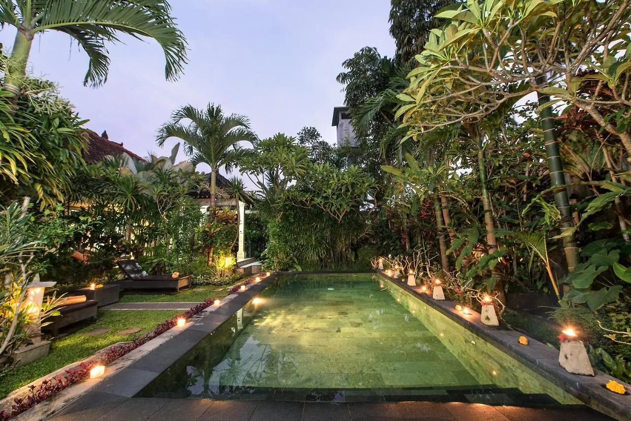 اتصالات Amomaya Villa 